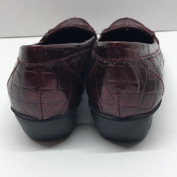 Easy Street size 5 slip on shoes - Picture 3 of 5